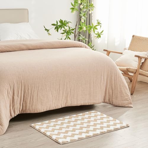 CozeCube Chenille Bath Rug 48x24 Plush Non-Slip Microfiber Chevron Mat - Beige