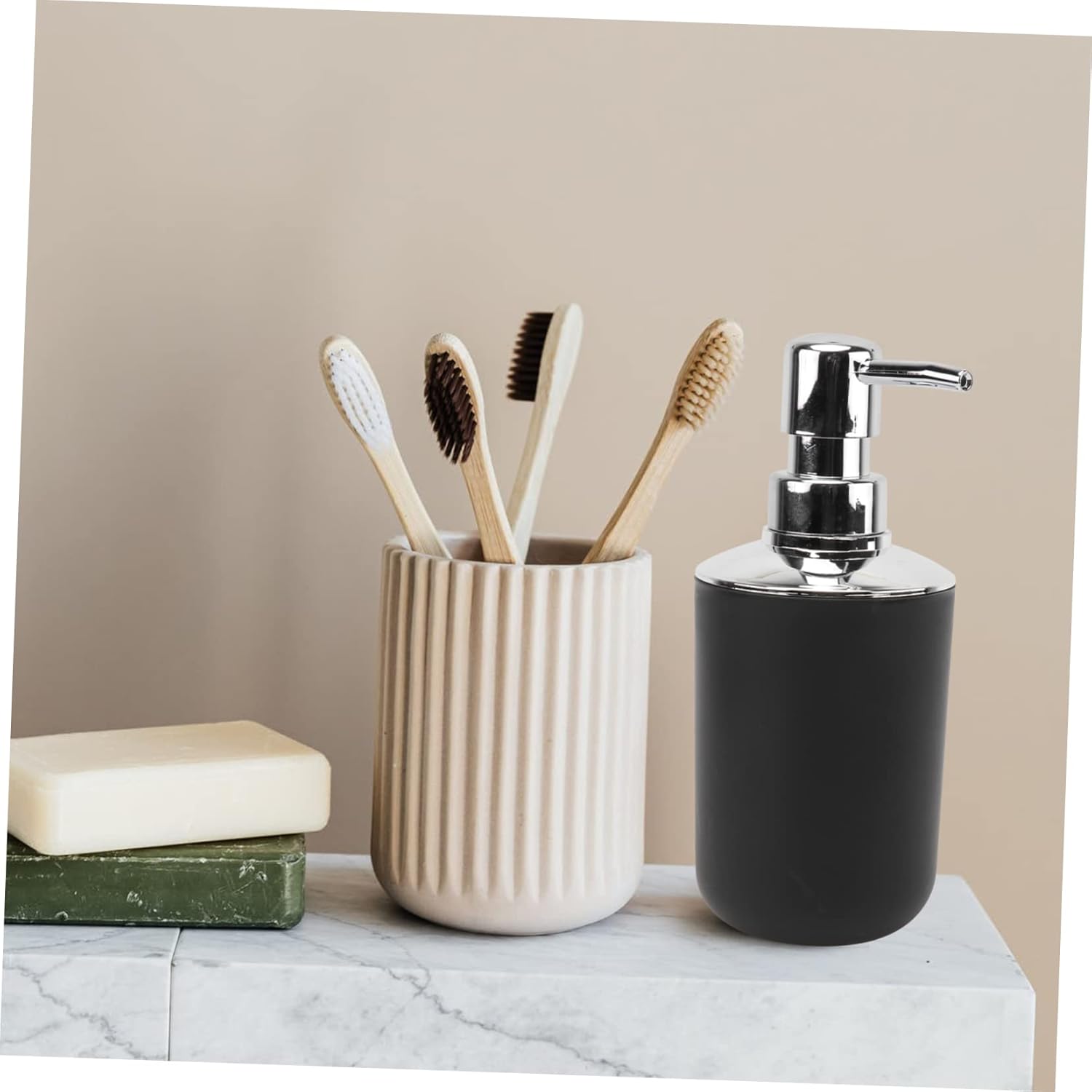 Alipis Four-Piece Toiletry Set for Home or Hotel