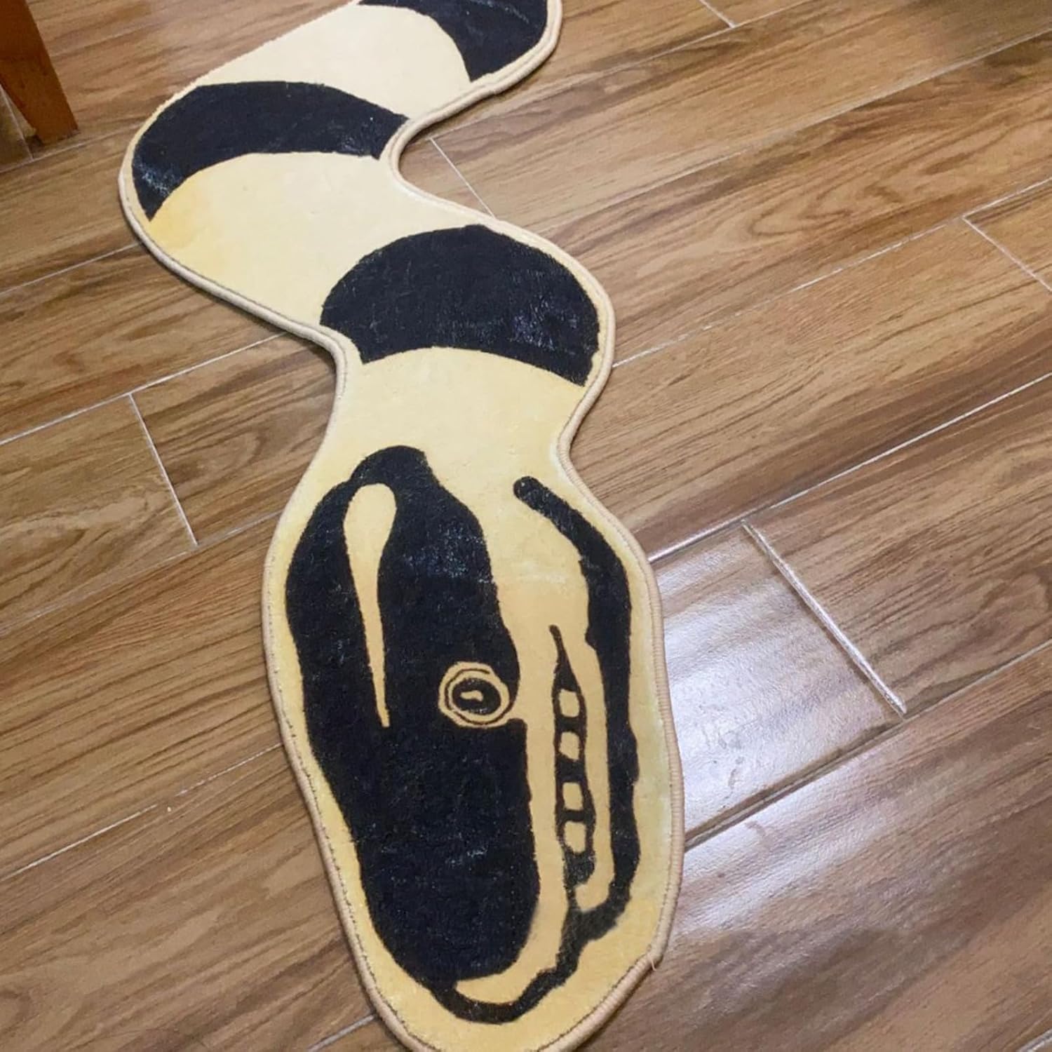 BINGGA Nonslip Snake Carpet for Bathrooms and Living Rooms 1