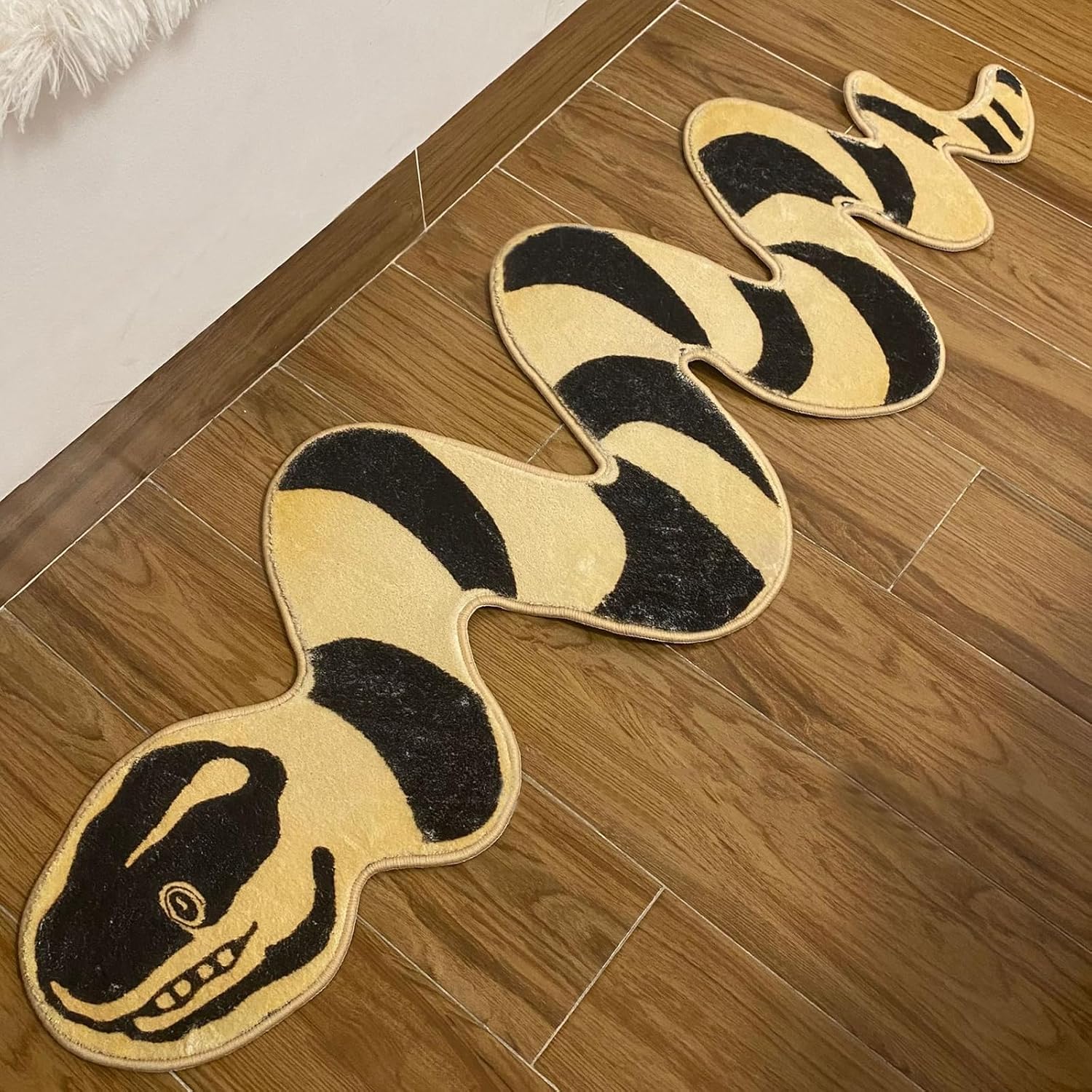 BINGGA Nonslip Snake Carpet for Bathrooms and Living Rooms 1