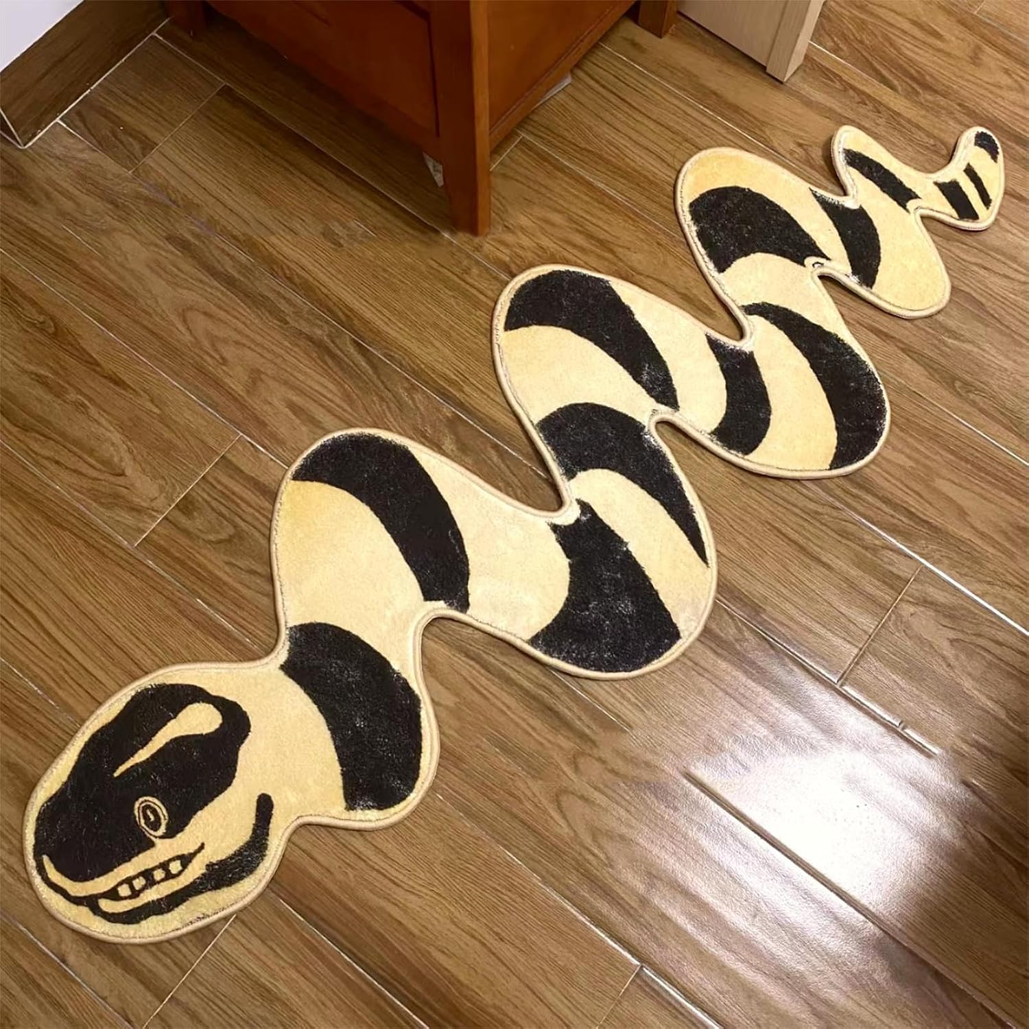 BINGGA Nonslip Snake Carpet for Bathrooms and Living Rooms 1