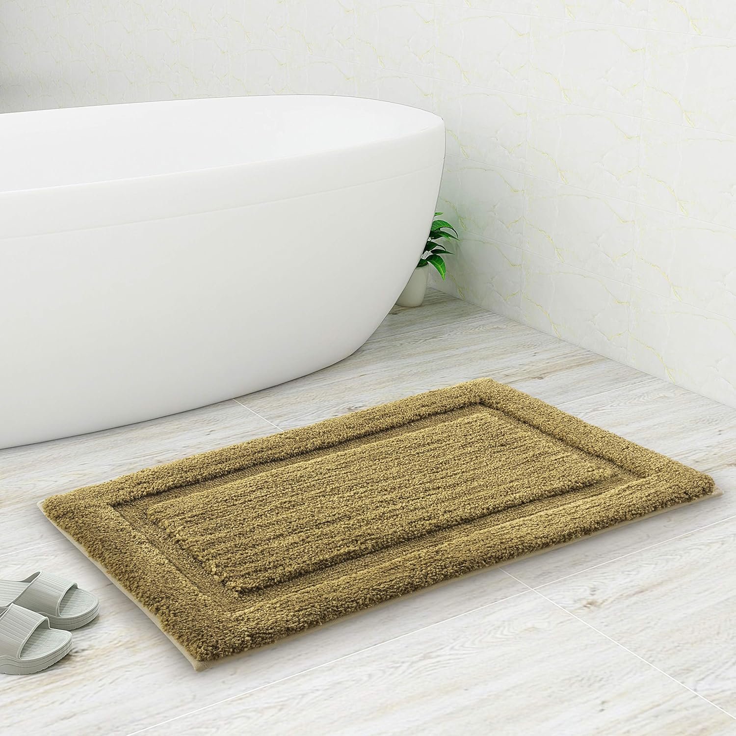 TOMORO Non-Slip Microfiber Bath Rug 175 x 27 inch Green
