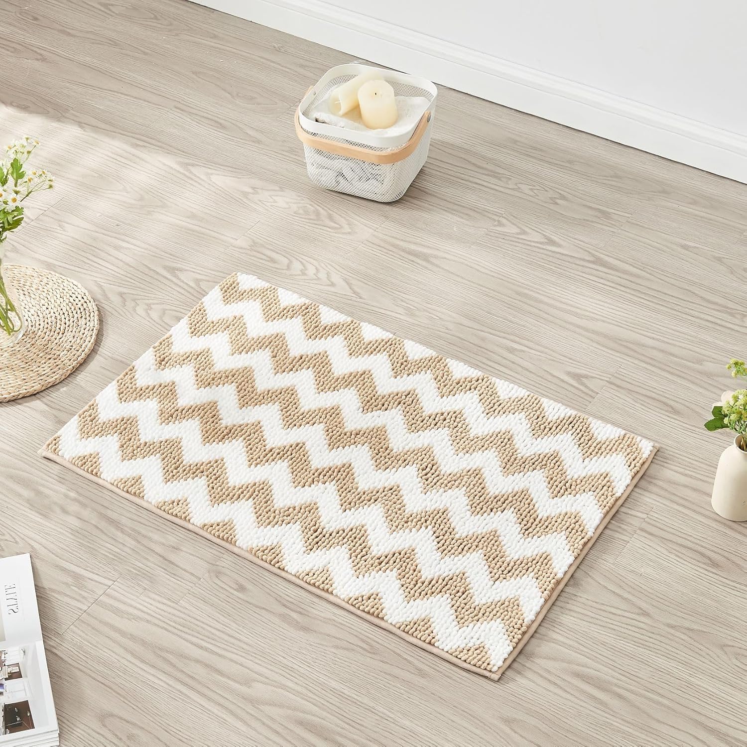 CozeCube Chenille Bath Rug 48x24 Plush Non-Slip Microfiber Chevron Mat - Beige